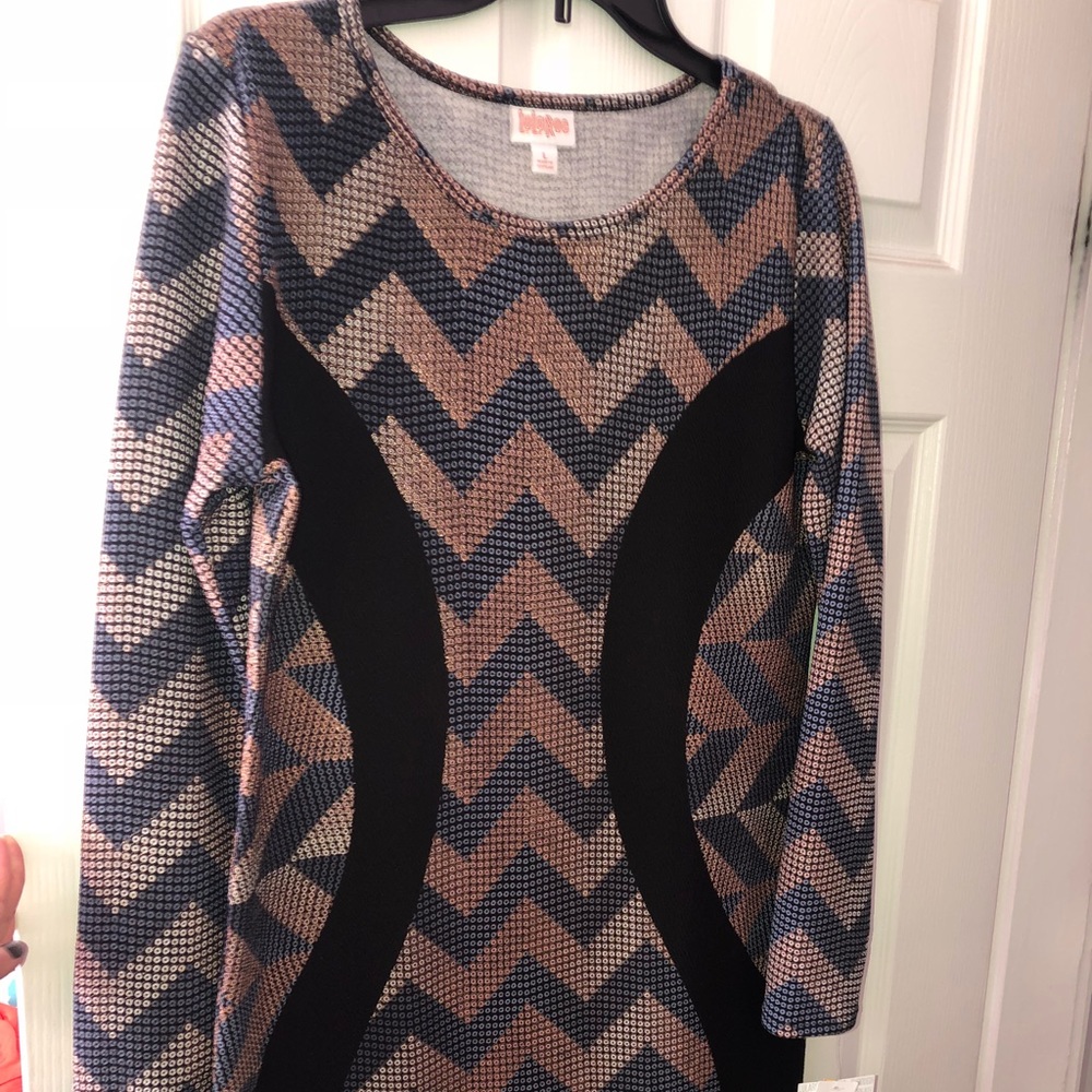 Lularoe Elegant Debbie dress Chevron L NWT